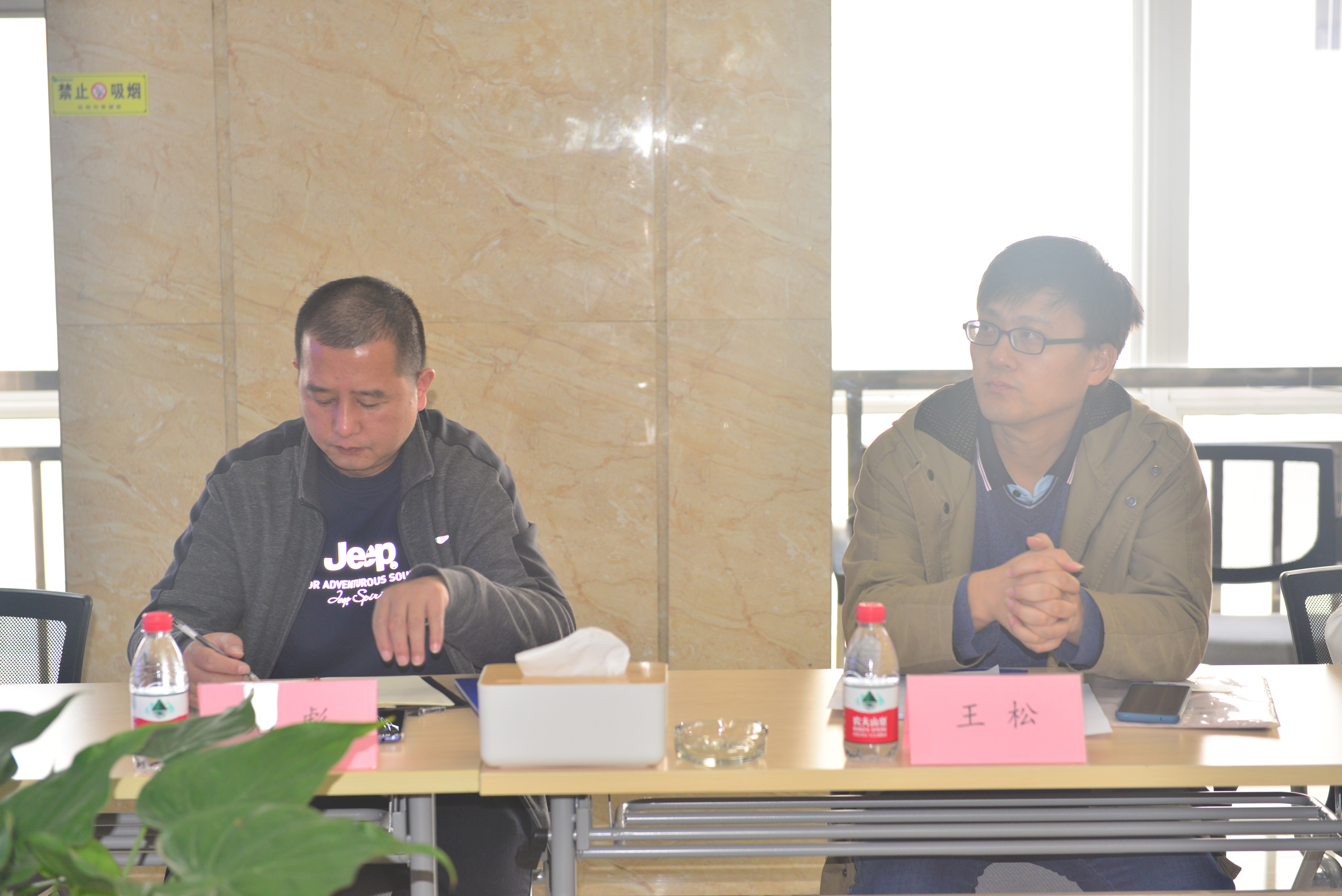 DSC_7335.JPG DSC_7335.JPG